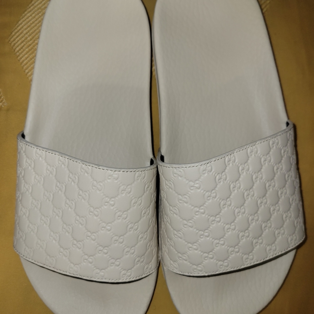 Microguccissima Gucci Slides, size 37 (7 U.S)  Soft Ivory